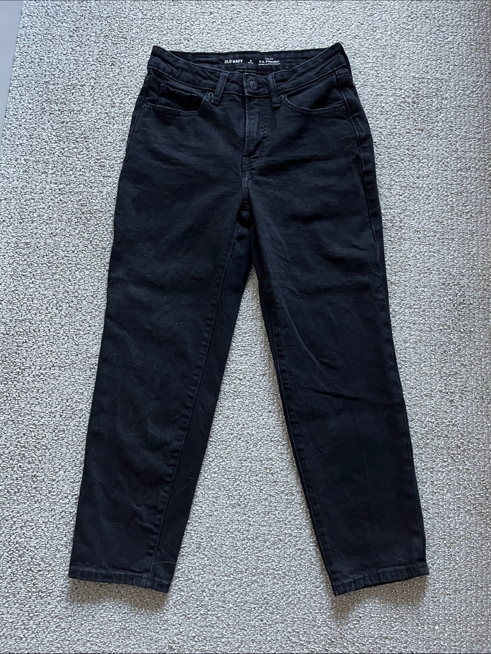 Old Navy Black Straight-Leg Women’s Ankle Jeans
